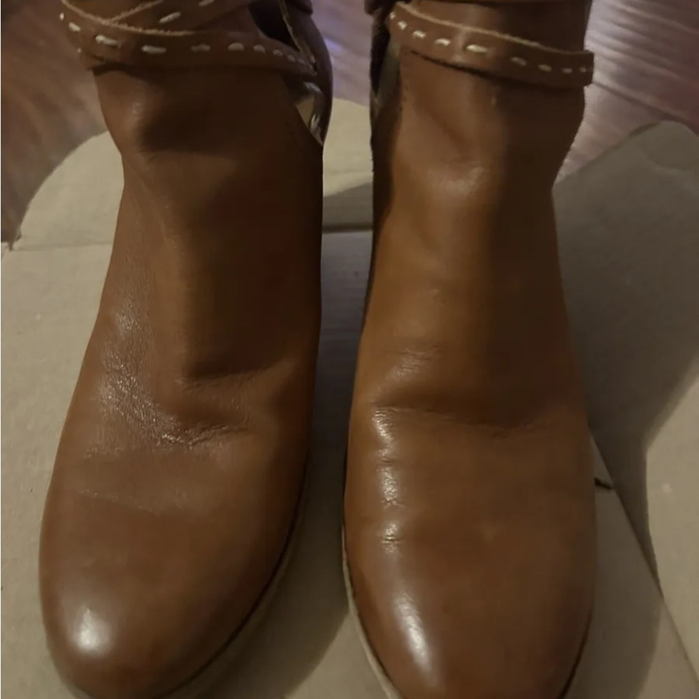 Frye Naomi pick stitch shootie